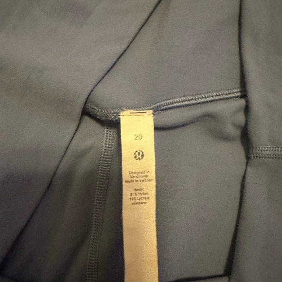 Lululemon periwinkle Blue align biker shorts - Picture 4 of 6